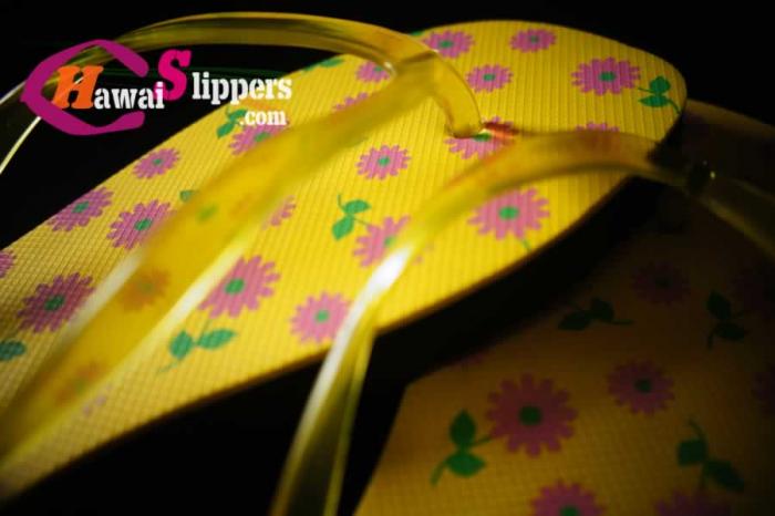 Ladies Yellow Flower Flip Flops 18