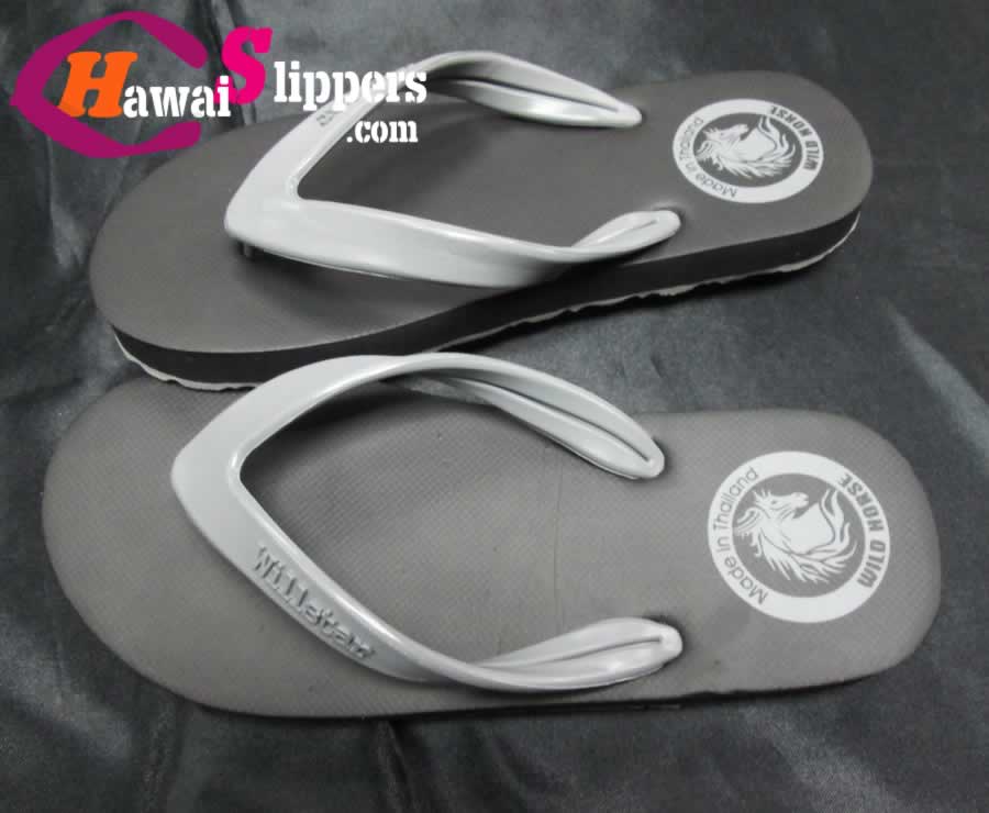 Amazon.com: Locals Original Slippa 7.5 Clear - Sizing: Kids Size US  10.0-11.0 - Flip Flop Slipper Sandals : Clothing, Shoes & Jewelry